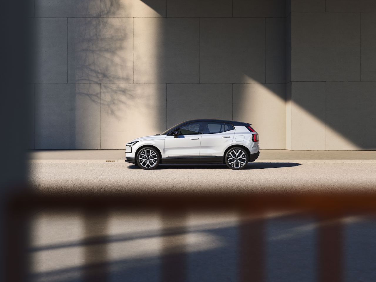 JPG Full-BL320_Exterior_Profile_ROW